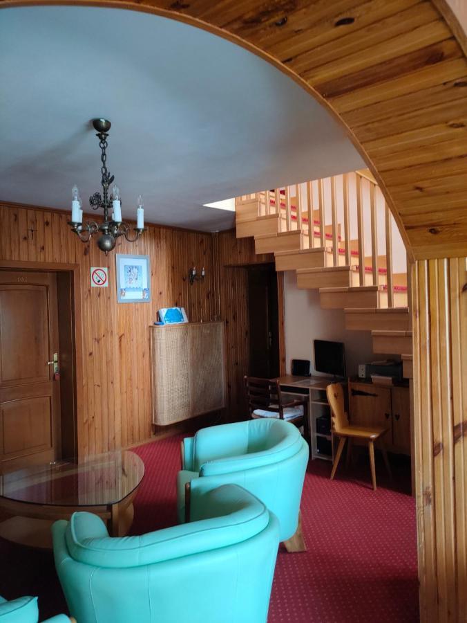 Delfin Mielno (Koszalin) Exterior foto